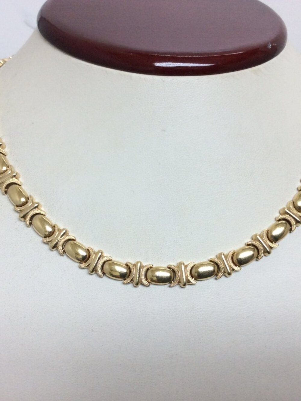 Lady's 14k Yellow REAL Solid Gold XO Hearts& Kisses Necklace 16''  30.90gr